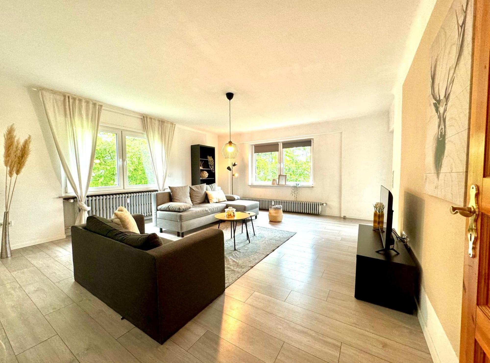 Grosszuegiges Apartment Mit Balkon Fuer Monteure Und Feriengaeste Діллінген Екстер'єр фото